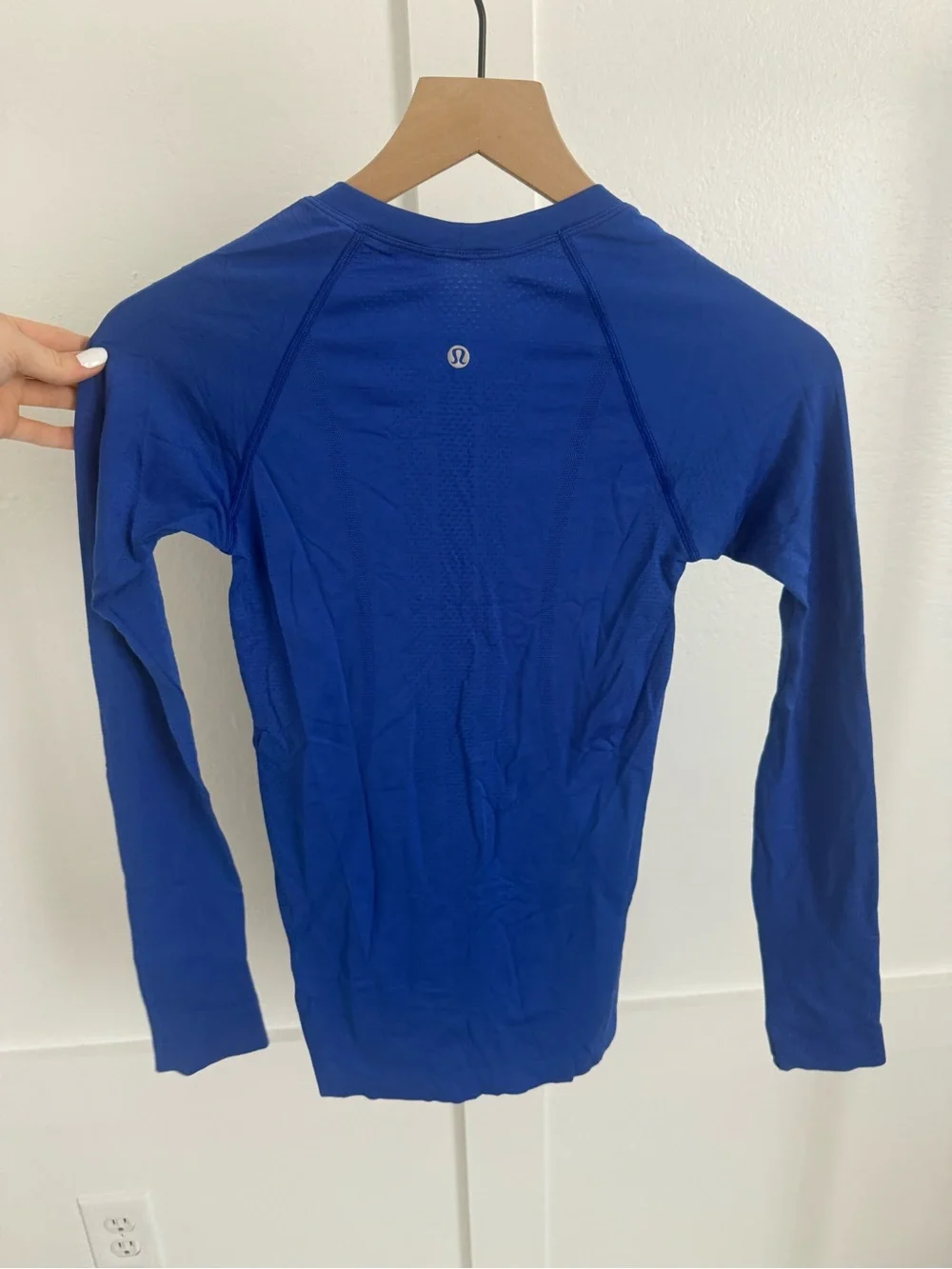 Lululemon Swiftly Tech Long Sleeve Tee Blue
